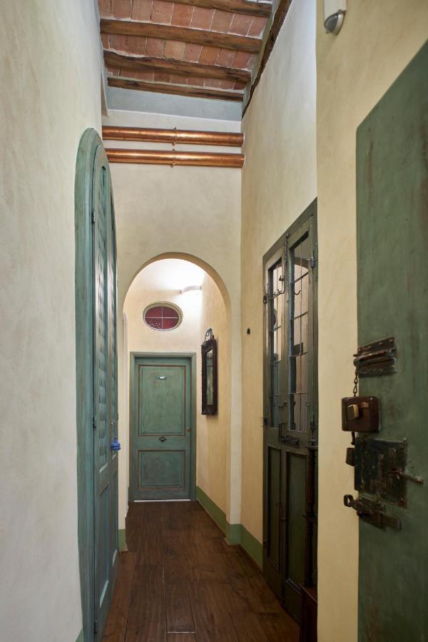 Alla Scala 1746 Siena Bagian luar foto