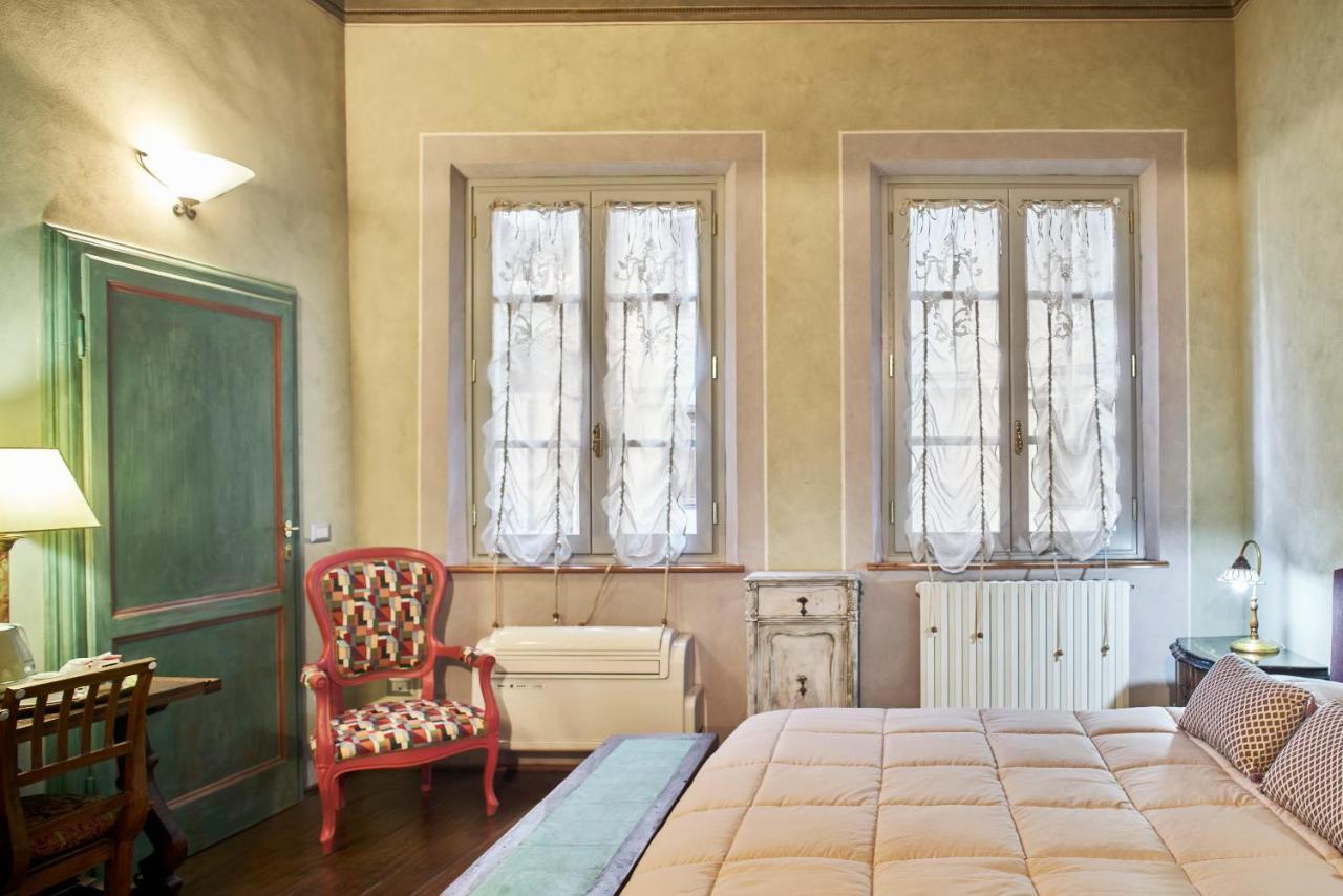 Alla Scala 1746 Siena Bagian luar foto