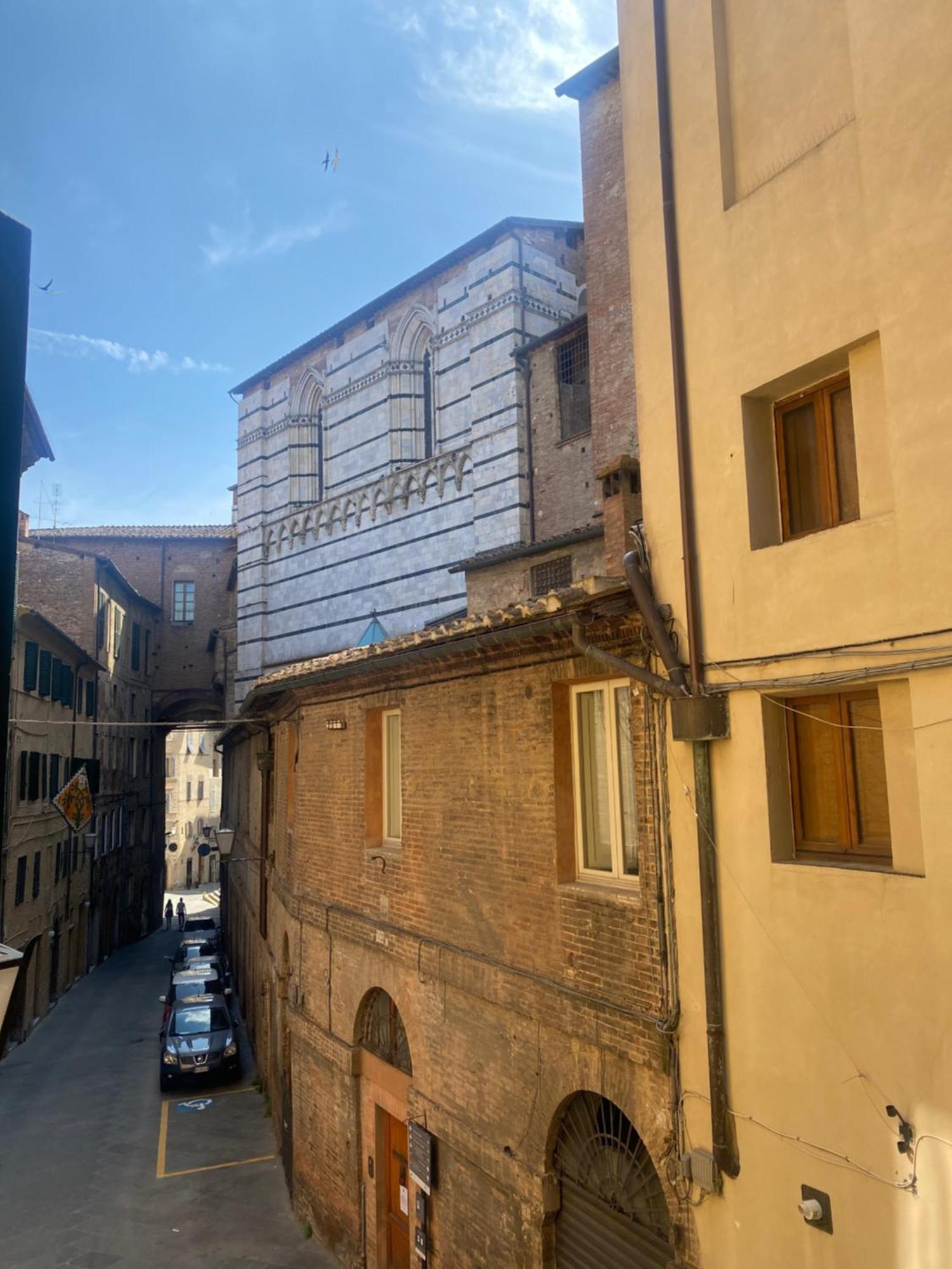 Alla Scala 1746 Siena Bagian luar foto